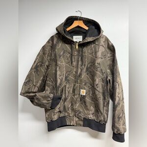 Carhartt WIP Active Jacket Hooded Mens Size Medium Real Tree Camo HOLY GRAIL